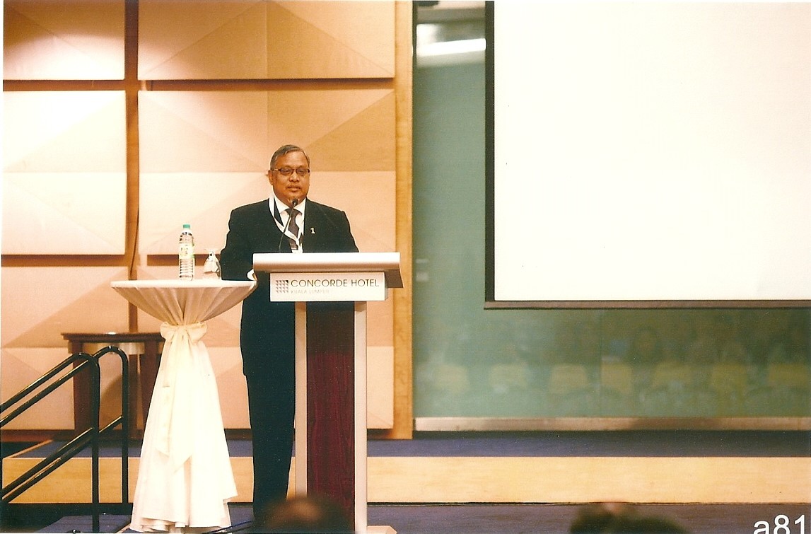 Dato Jalaldin Hussain, delivering his speech on Managing Dismissal to Avoid Repercussions.